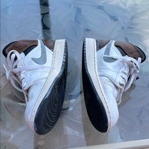Jordan White and Brown High-Top Sneakers - Size 4.5.Y